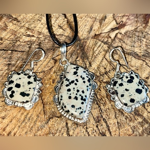 Dalmation Jasper Pendant & Earrings Set - Picture 3 of 8